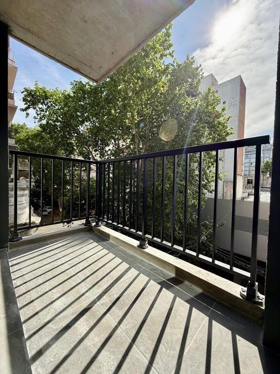 Venta apartamento Barrio Sur 2 dormitorios balcón