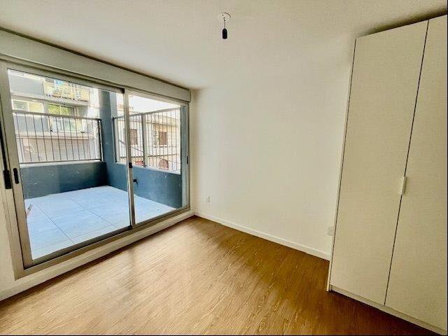 VENTA CON RENTA APARTAMENTO CORDÓN SUR 1 DORMITORIO CON AMP