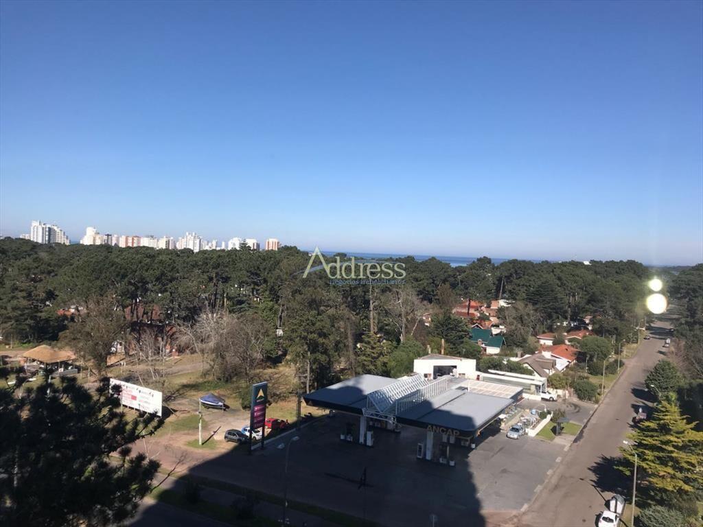 Espectacular departamento en Roosevelt con todos los servic