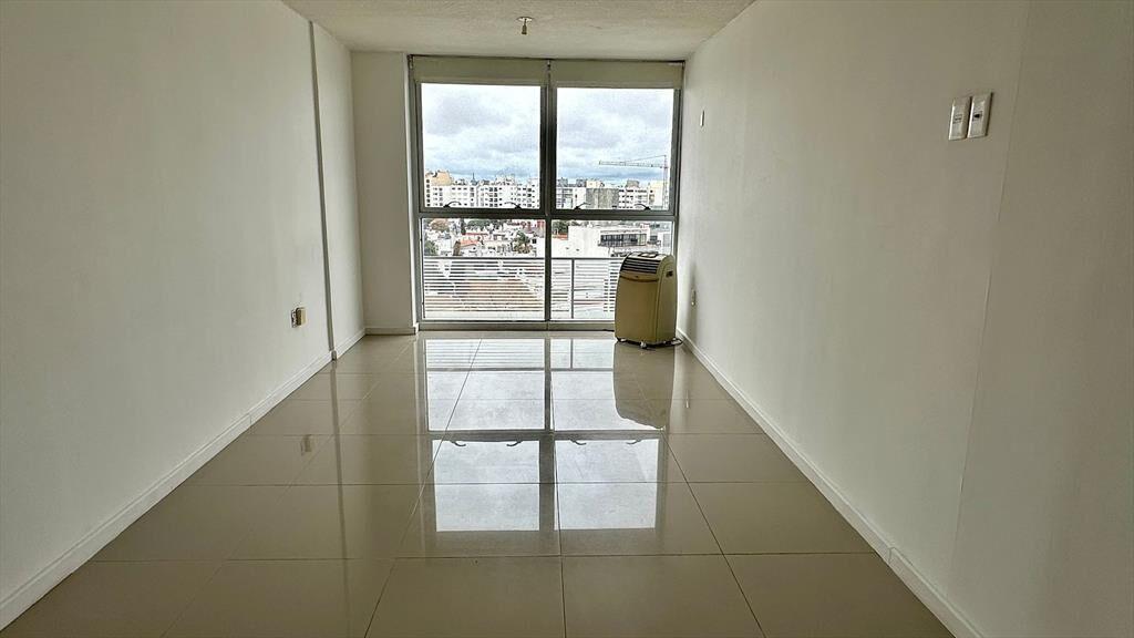 Alquiler Monoambiente Pocitos Piso alto Amenities