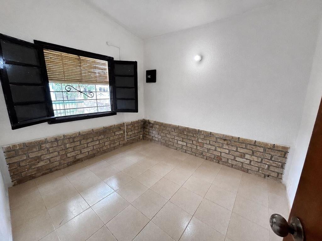 ALQUILER 3 CASAS CON COCHERA EN SAN LUIS
