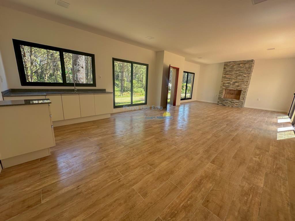 Casas a estrenar en Laguna del Sauce. Punta del