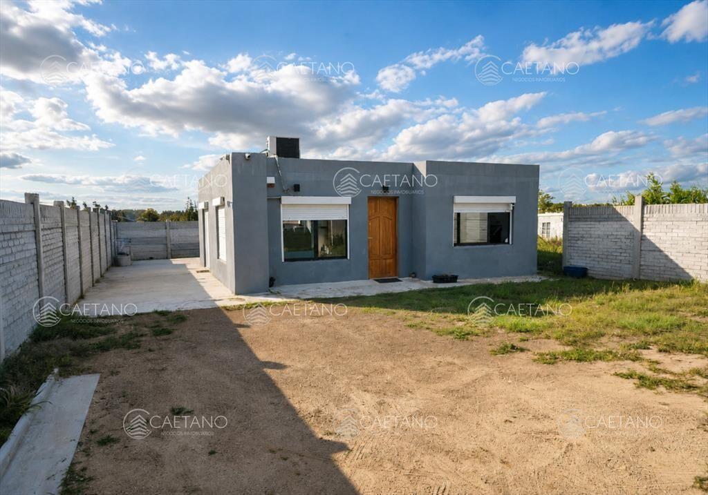 En venta casa de 2 dormitorios en Barrio 4H, Maldonado