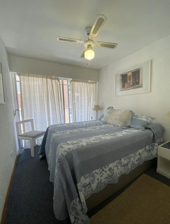 Apartamento de 1 dormitorio con balcón en