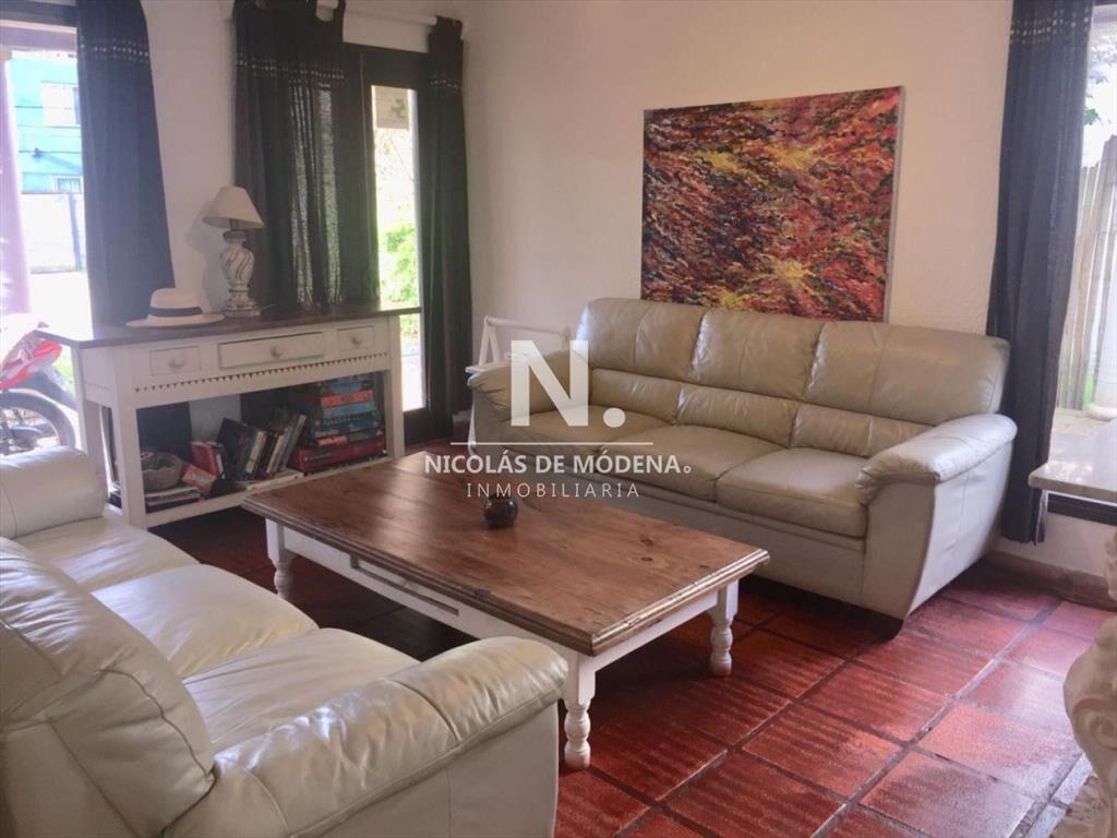 Venta de Casa 4 DORMITORIOS en La Barra, Punta