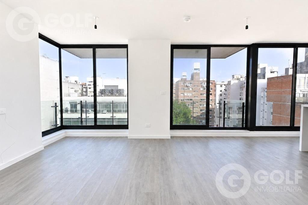 Venta de Penthouse de 3 dormitorios y terraza en Punta Carr