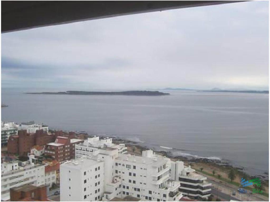 Apartamento en piso alto, torre tradicional en