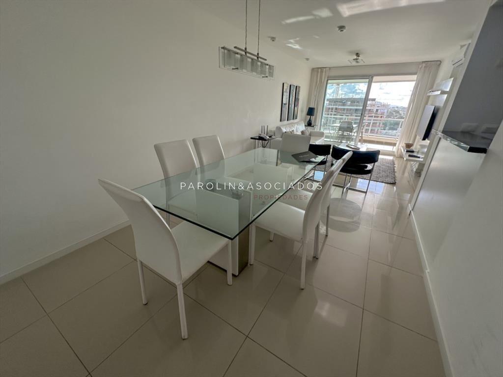 Apartamento en venta de 2 dormitorios Wind Tower,