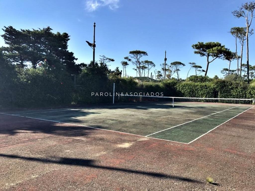 Casa en venta de 4 dormitorios ideal para proyecto en Playa