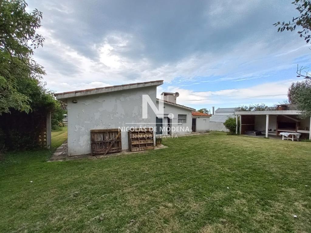 Vende Casa con 1500m2 de Terreno. Muy próxima al