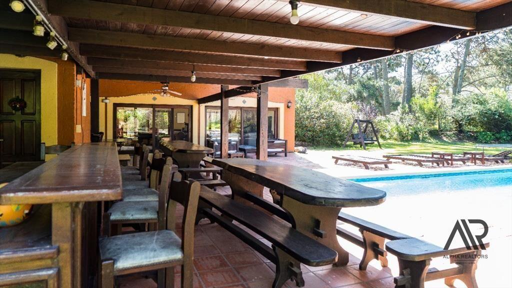 Casa en venta c/ cochera en Pinares