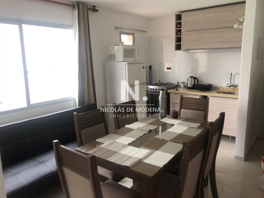 Venta Apartamento de 1 dormitorio en La sobre Av.