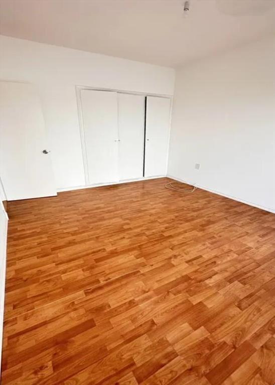 Alquiler Apartamento tres dormitorios dos baños con Vista a