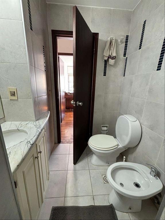 Punta Carretas Alquiler con muebles 2 dormitorios 2 baños t