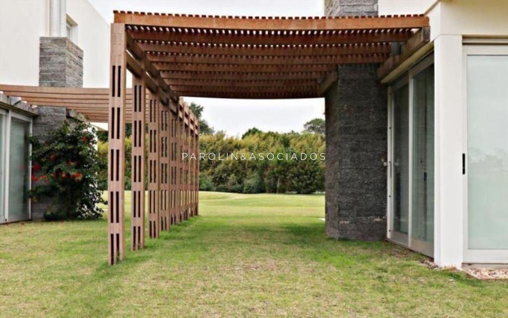 Casa en Venta de 3 dormitorios en Silente, Punta del Este