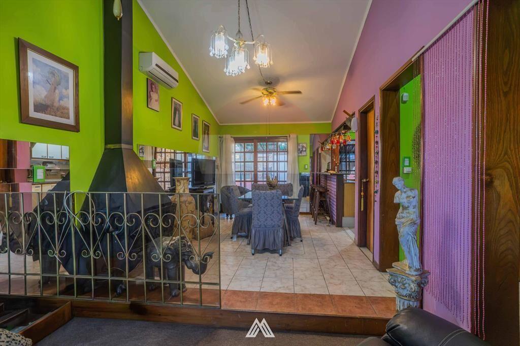 Venta 2 casas en Maroñas con cochera y gran salón