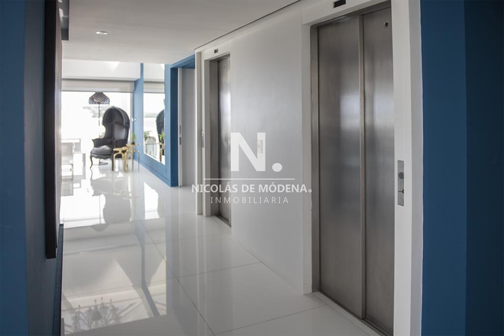 Espectacular Penthouse frente al mar de 4 dormitorios en ve