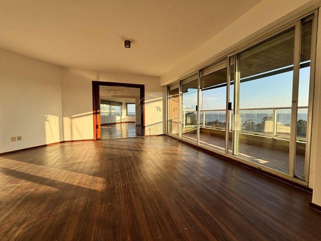 CASATROJA ALQUILER APARTAMENTO EN EL GOLF (Punta Carretas)