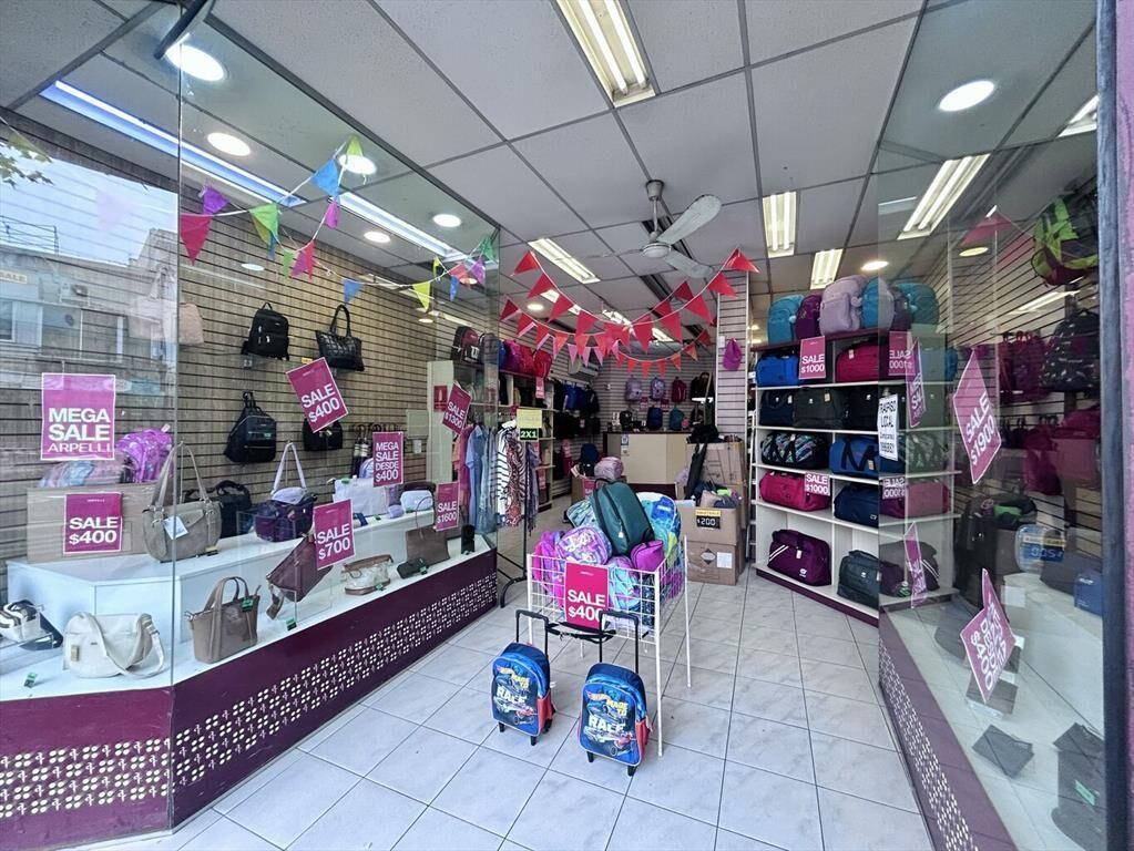 Alquiler local comercial sobre 8 de octubre