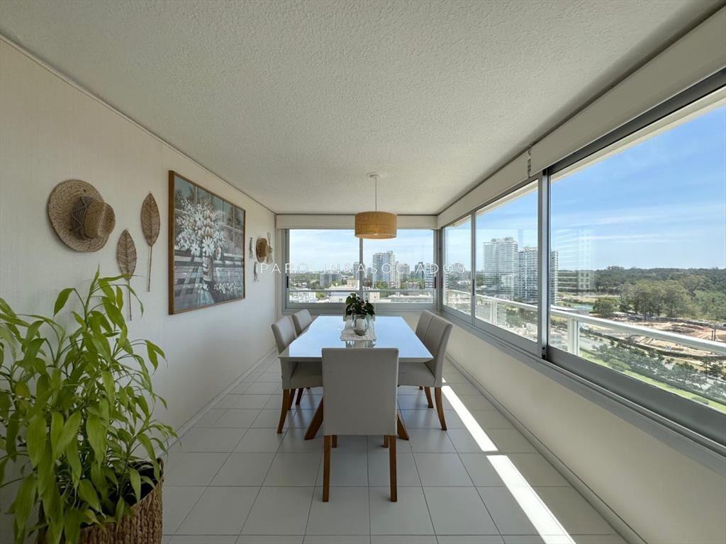 Oportunidad  en venta de 3 dormitorios en Tiburon