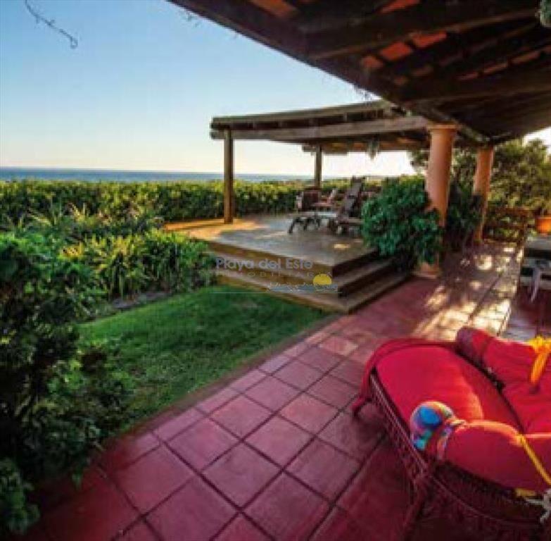Casa en Venta en Punta ballena 5 dormitorios ,
