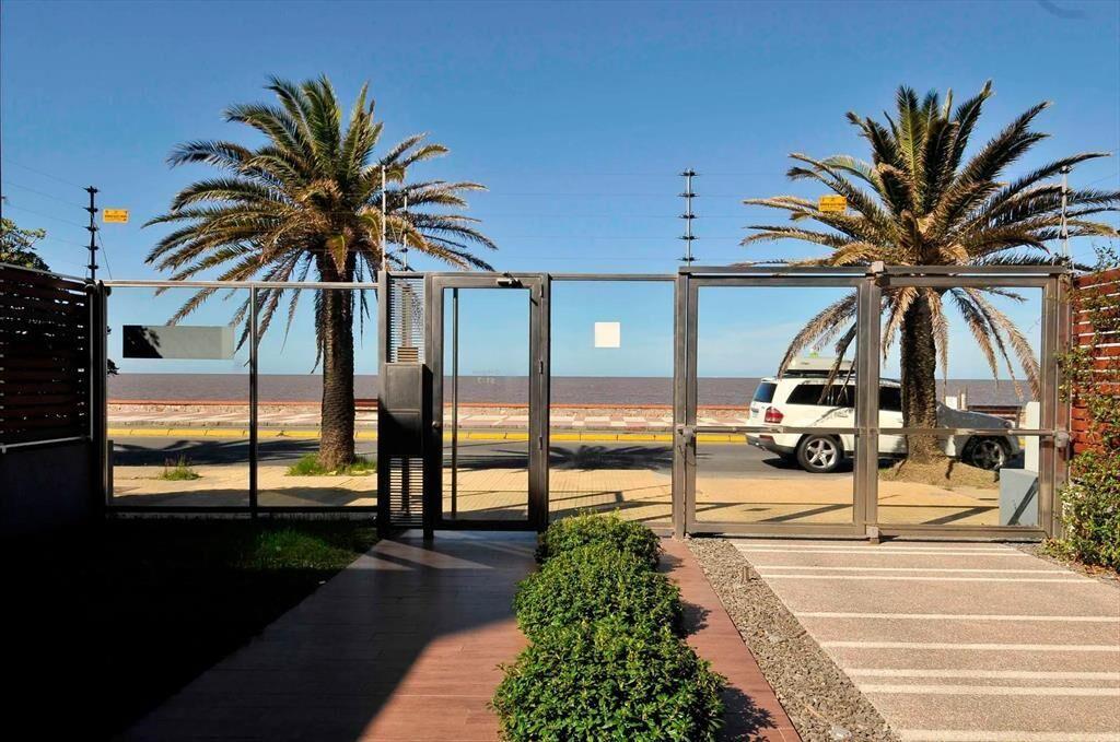 Alquiler Monoambiente sobre Rambla, en Malvin