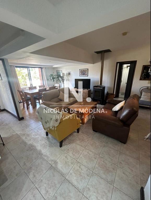 Vende apartamento de 3 dormitorios en Roosevelt,