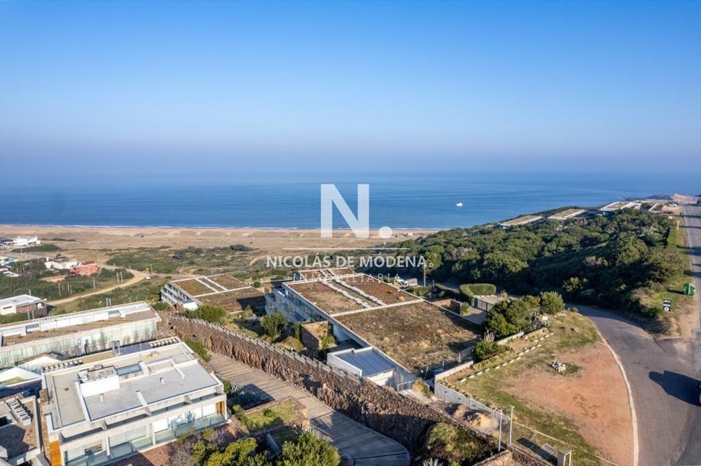 En venta de Apartamento de 2 dormitorios frente