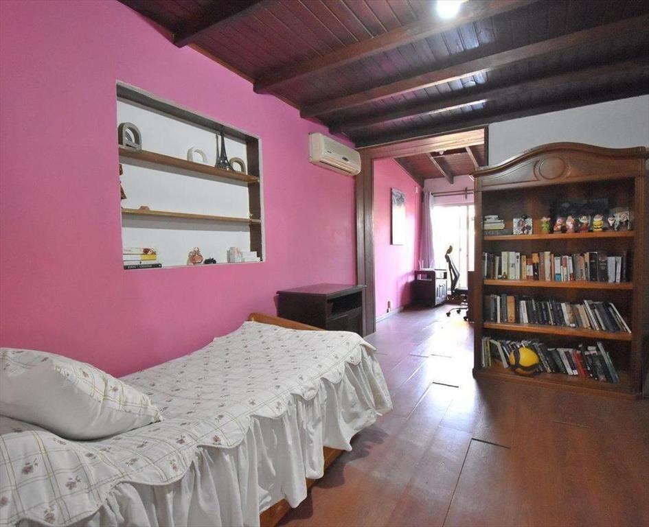 CASA CON APARTAMENTO Y PISCINA EN VENTA EN COLONIA