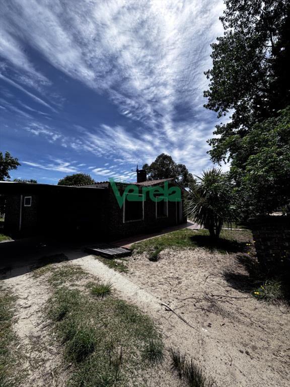 Casa y Local en venta ,3 dormitorios El Pinar