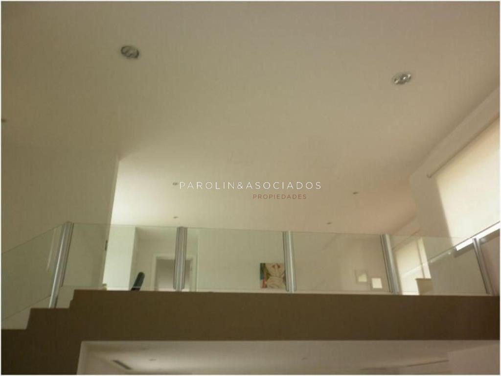 Casa e venta de 4 dormitorios en San Rafael, del