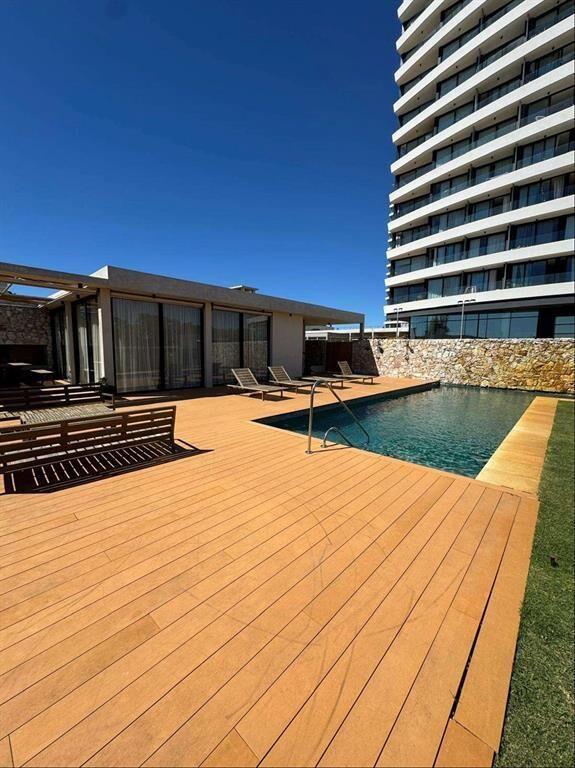 APARTAMENTO DE 1 DORM CON GARAGE Y VISTA