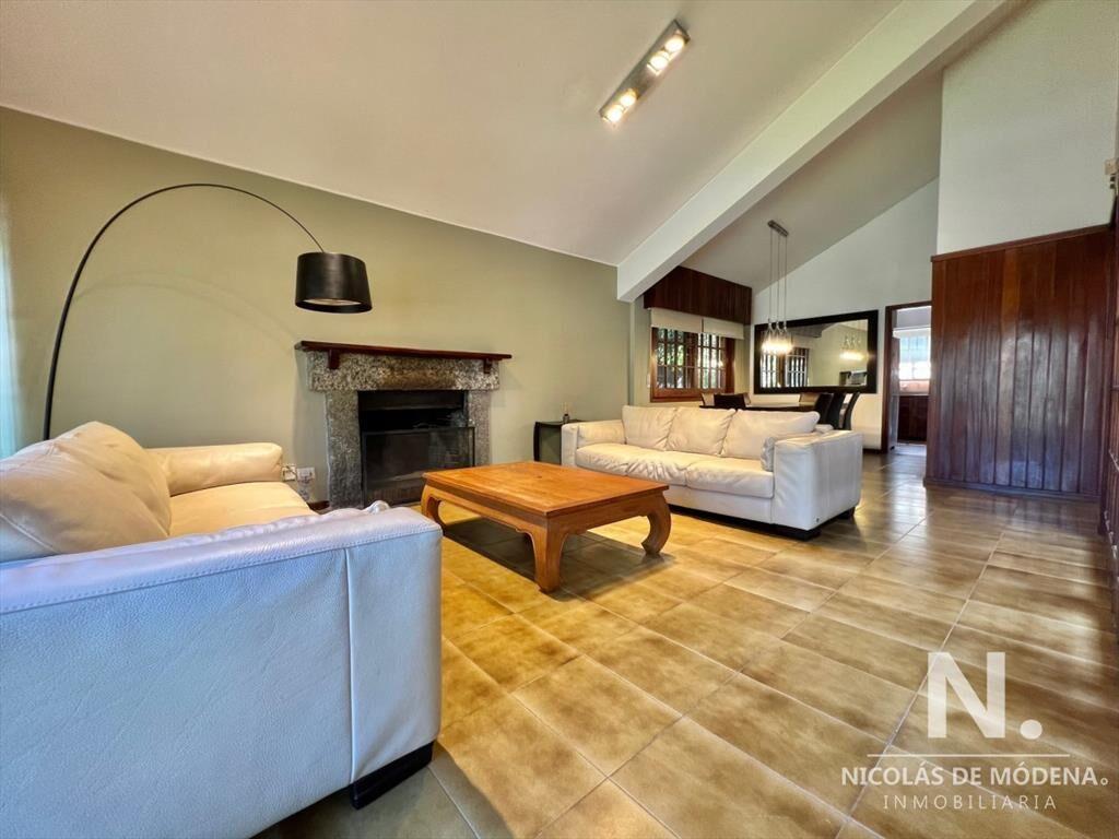 CASA EN VENTA 4 DORMITORIOS EN PLAYA MANSA, Punta del Este