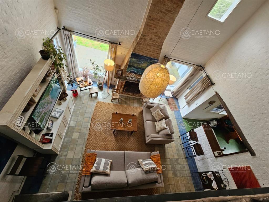 Casa en venta 3 dormitorios y dependencia de La