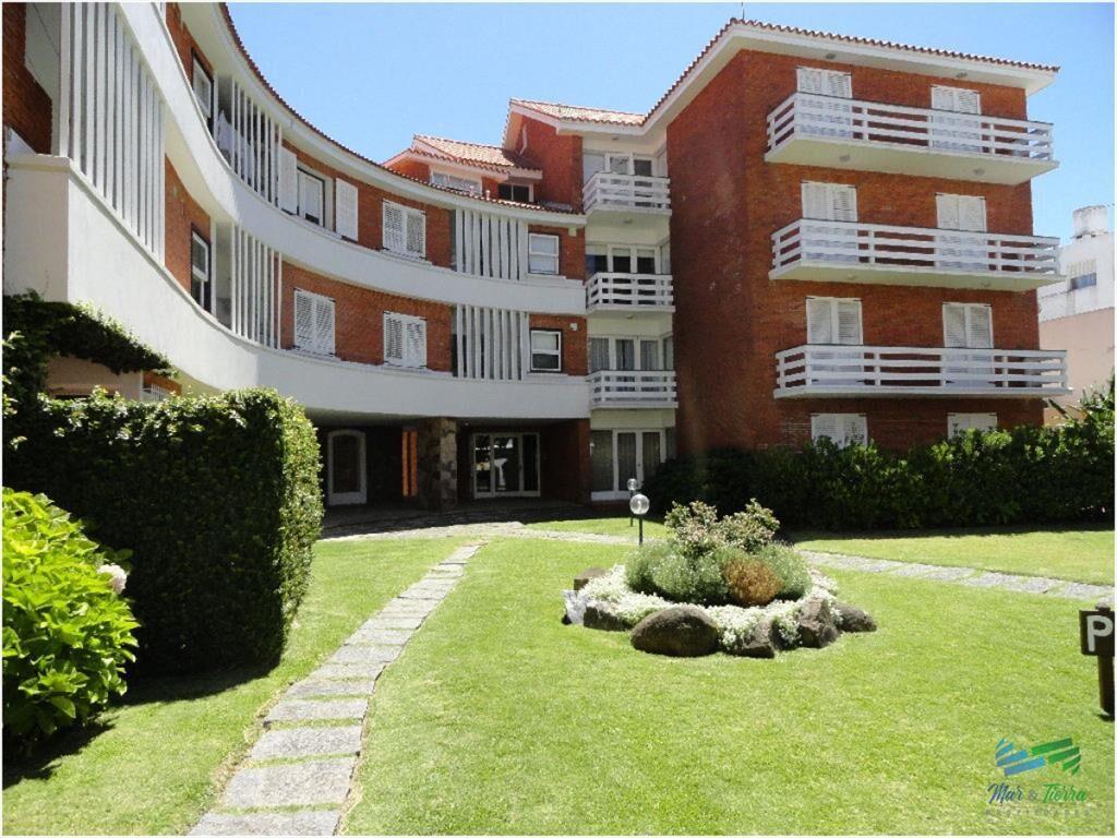 Apartamento en Peninsula, 3 dormitorios *
