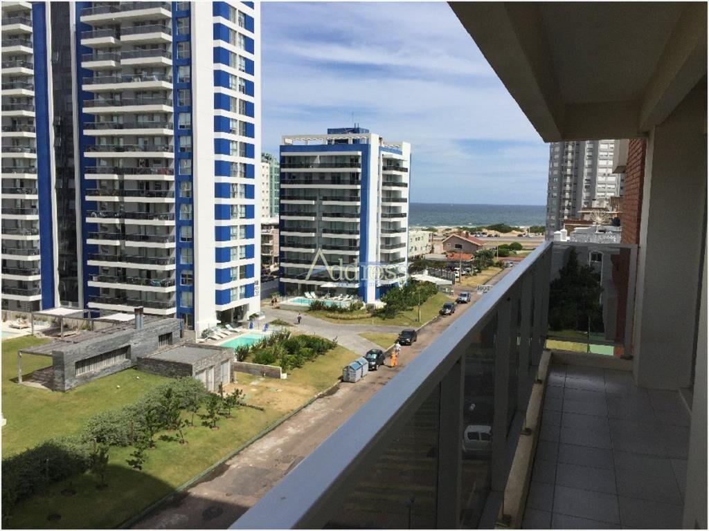 Apartamento en Brava, 1 dormitorios *