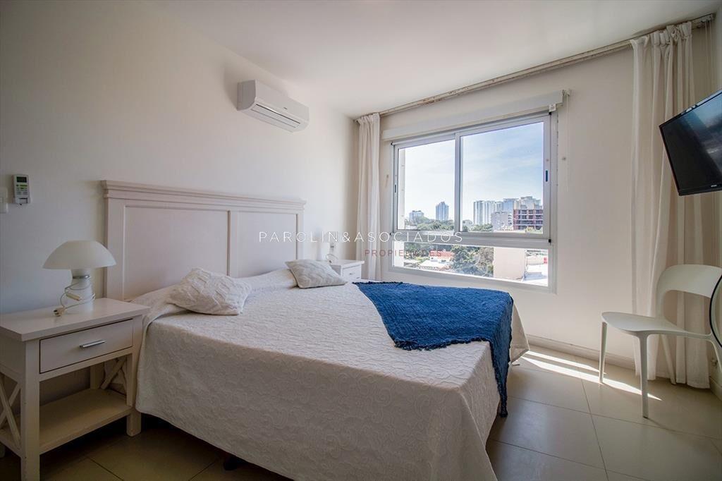 Apartamento de 2 dormitorios en venta en edificio Botavara,