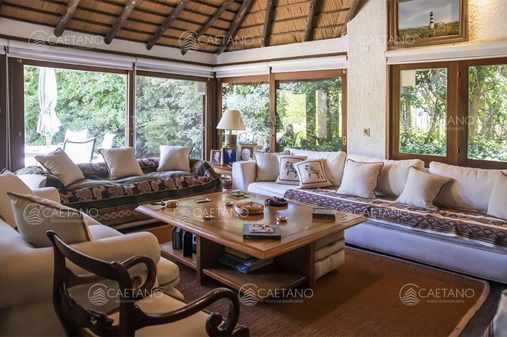Casa de gran porte en Golf, Punta del Este