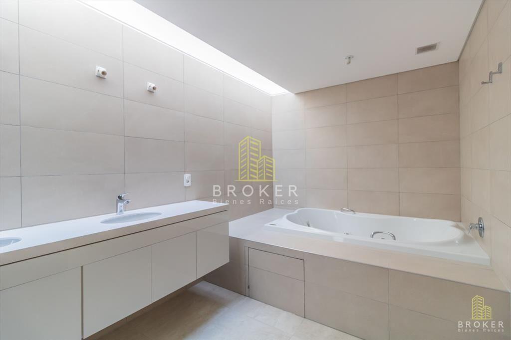 Venta Apartamento Duplex en Carrasco Boating, 4