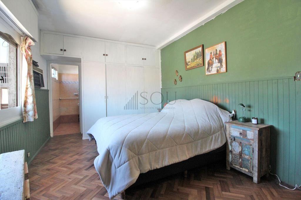 Venta casa 4 dormitorios, garage y piscina en Unión.