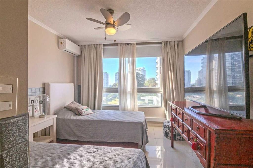 Venta apartamento 3 dormitorios zona Brava