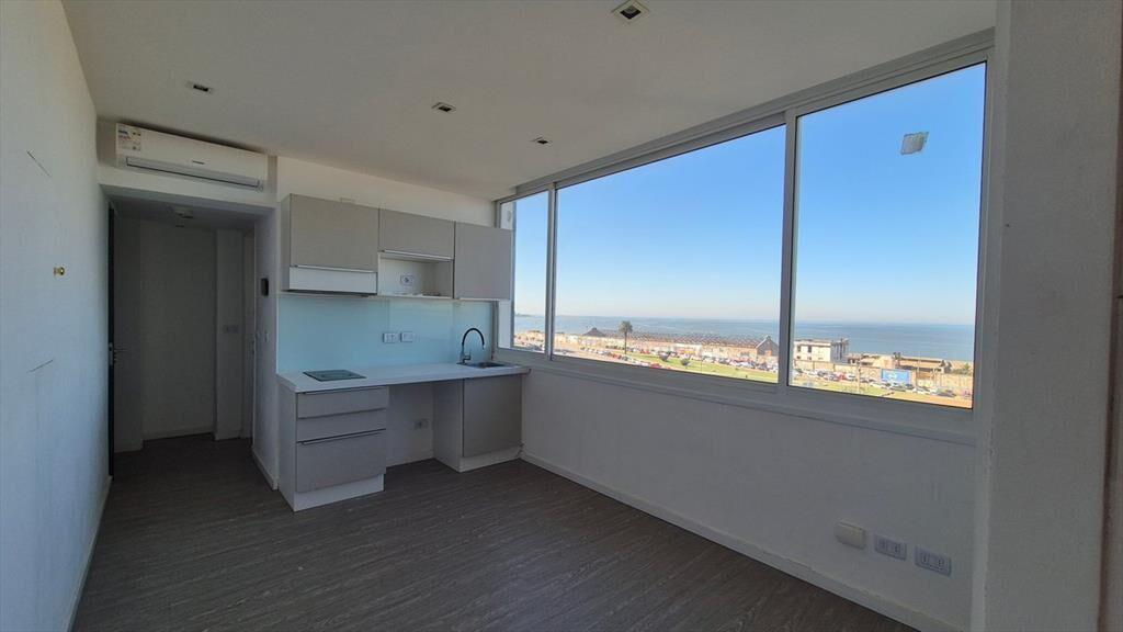 Venta apartamento rentado 1 dormitorio Rambla Montevideo To