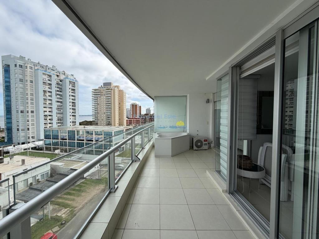 Apartamento en venta de 2 dormitorios en Punta ,