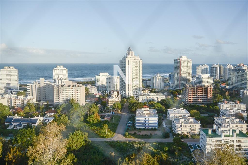 Apartamento de 2 dormitorios en Roosevelt - Punta
