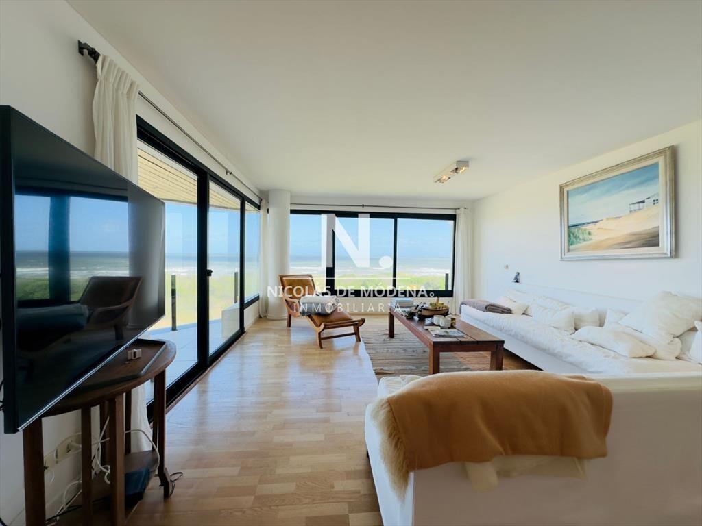 venta de apartamento pent house frente a playa
