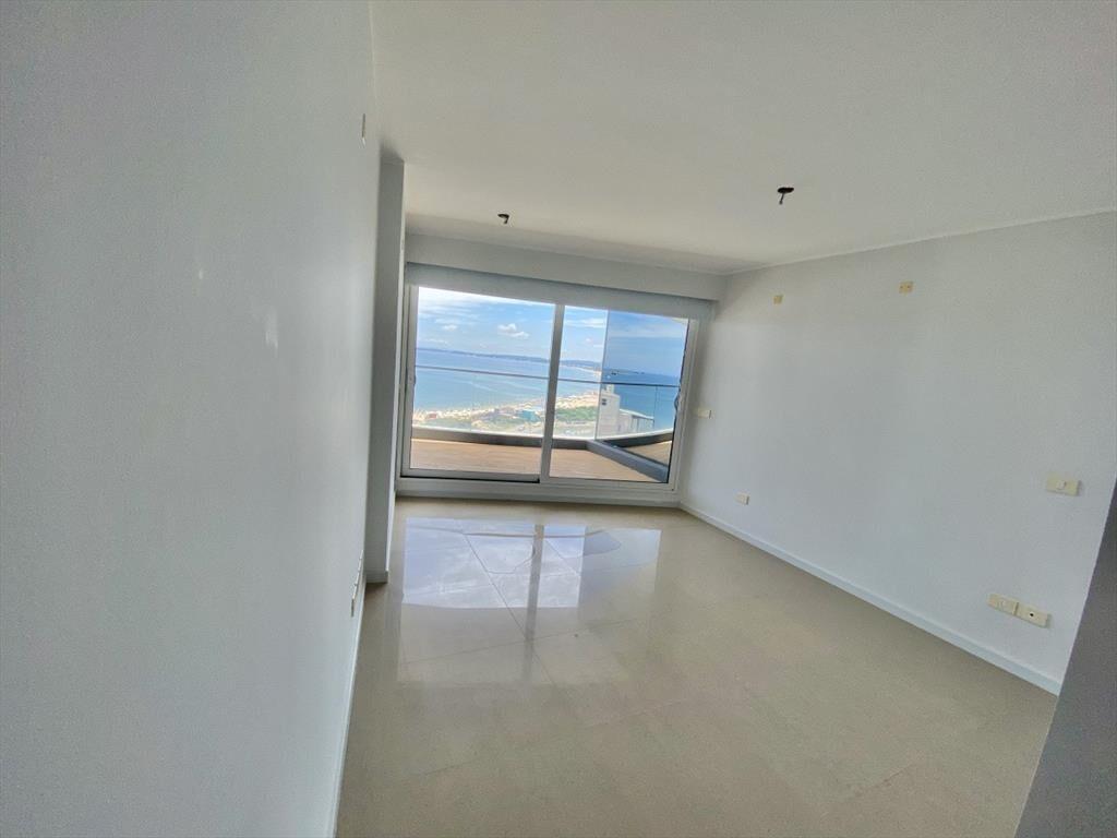 VENTA DE 3 SUITES EN EDIFICIO ALEXANDER PUNTA DEL