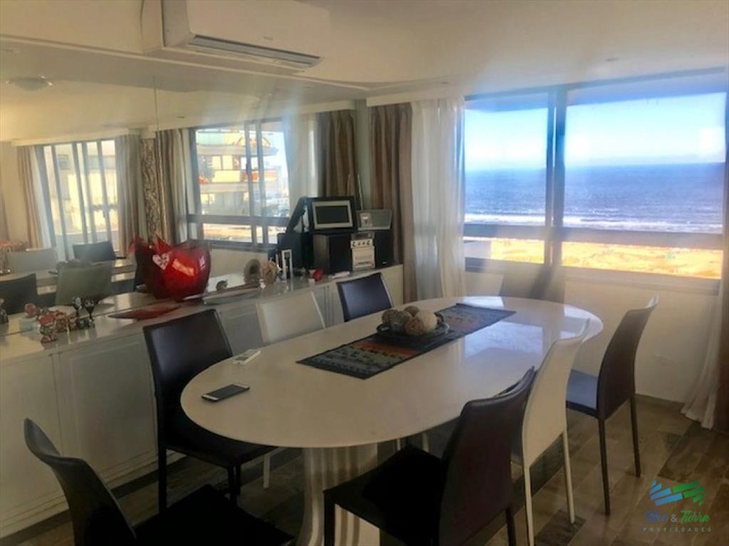 Apartamento 3 dormitorios, en primera línea, del
