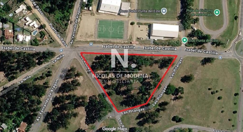 Terreno en Beverly Hills en venta - 12.223 m2 -