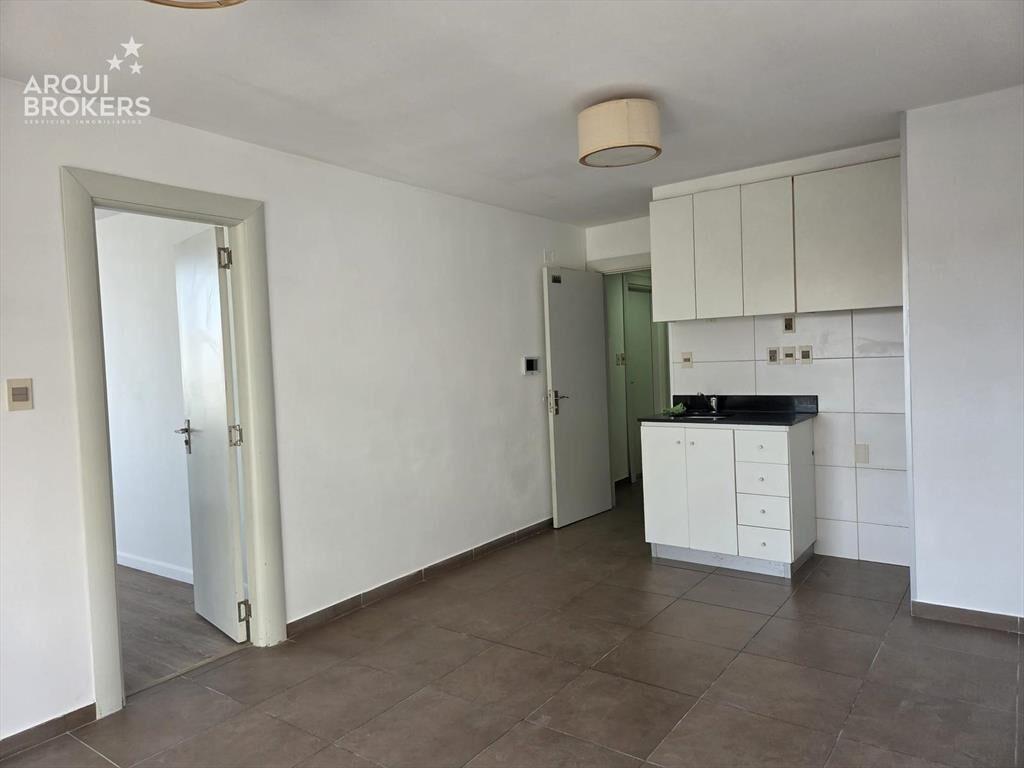 Apartamento de un dormitorio en alquiler en Parque Rodó con
