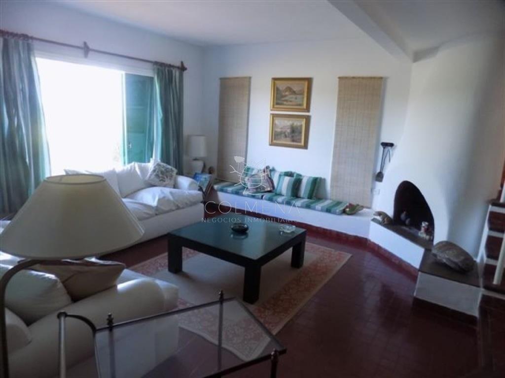 Apartamento en muy buena ubicacion en la brava, 3
